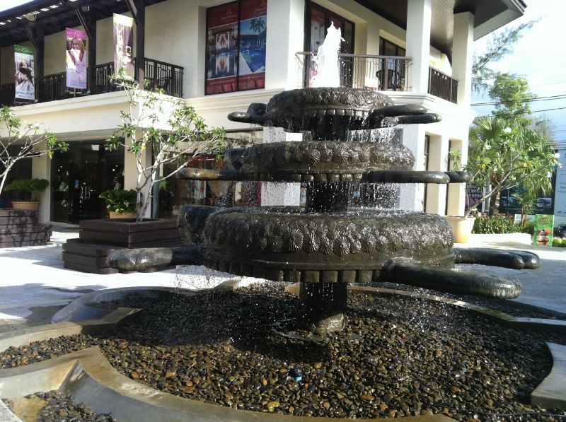 dd_201705292001_phuket_fountain.jpg