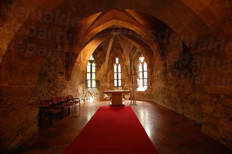 dd_201912081601_interior-church-1098937_960_720.jpg